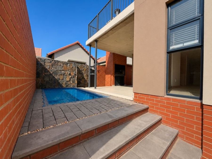 To Let 3 Bedroom Property for Rent in Wild Olive Estate Free State